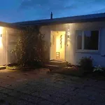 Modern Laegenhet Med Villakaensla Appartement