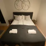 Modern Laegenhet Med Villakaensla * Mariehamn