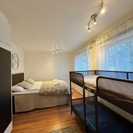 Apartment Modern Laegenhet Med Villakaensla Mariehamn