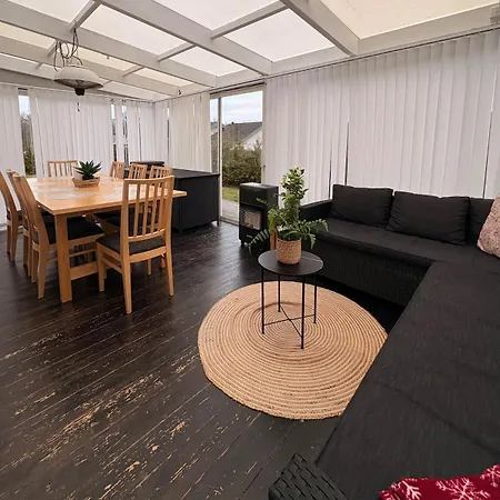 Modern Laegenhet Med Villakaensla Apartment Mariehamn