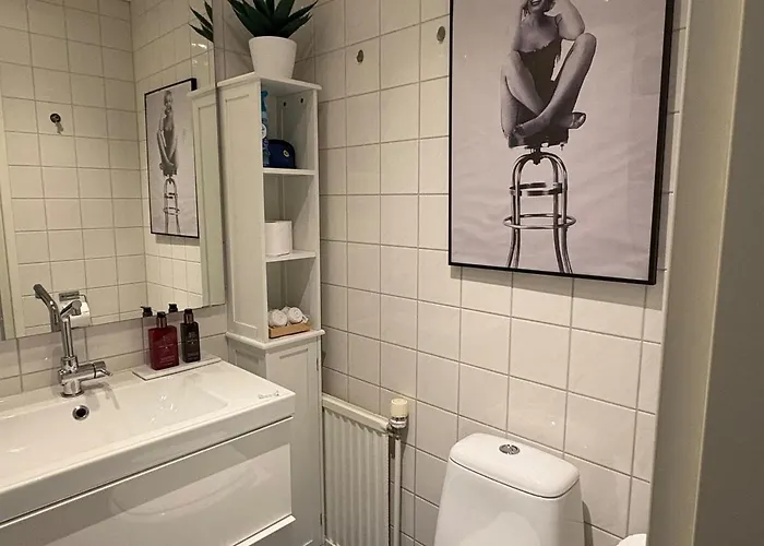 Apartman Modern Laegenhet Med Villakaensla *