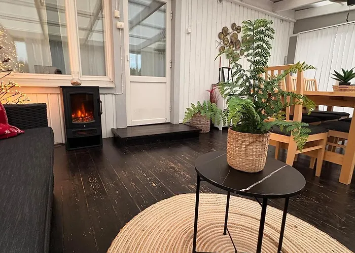 Modern Laegenhet Med Villakaensla Apartman Mariehamn