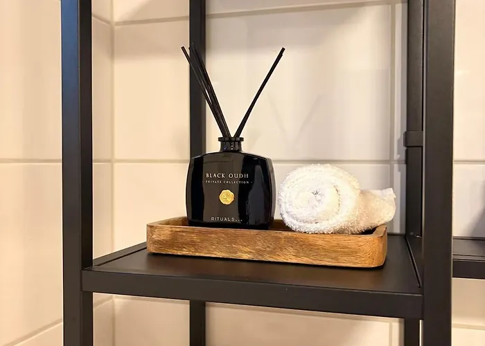 Modern Laegenhet Med Villakaensla Apartman Mariehamn