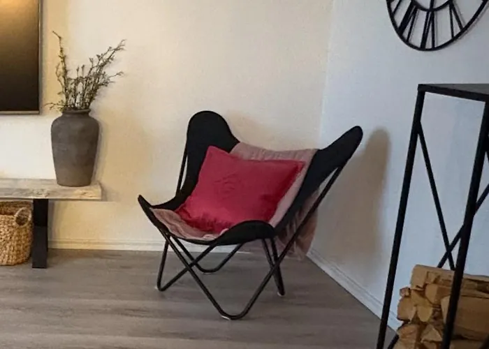 Apartman Modern Laegenhet Med Villakaensla Mariehamn