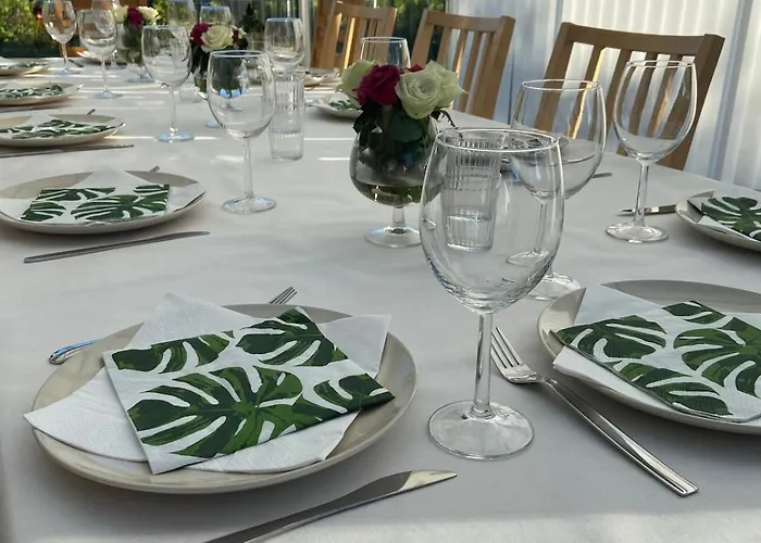 Apartman Modern Laegenhet Med Villakaensla